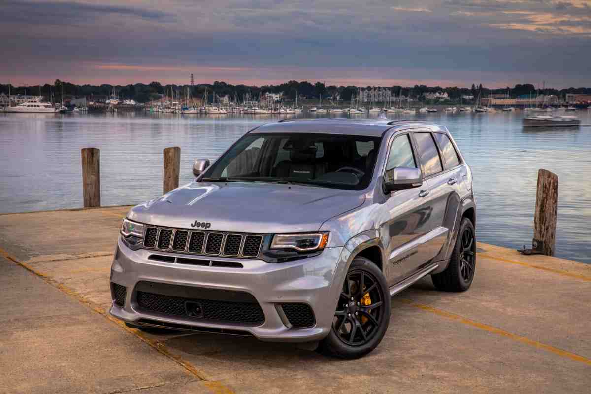 18 Amazing Boats You Can Tow With A Jeep Grand Cherokee