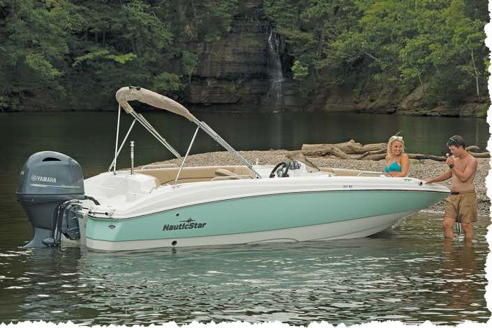 Best Lake Boats: Top Picks for Smooth Sailing on Calm Waters 2