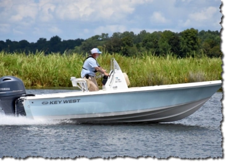 How Much Does a Center Console Boat Weigh? [9 Examples] 1