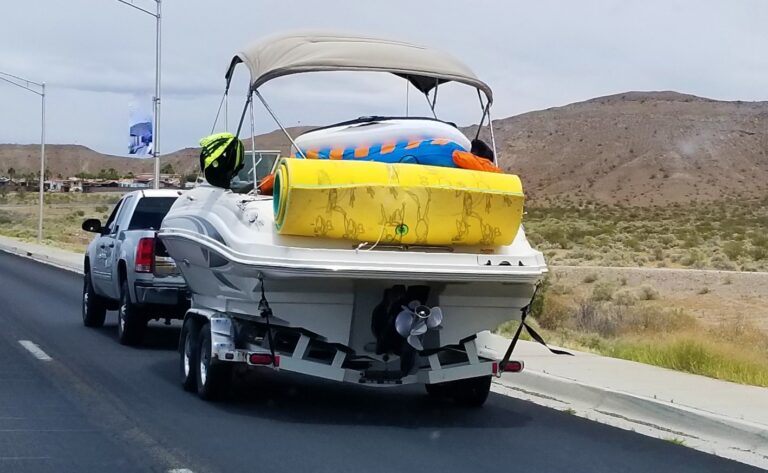 Should a Boat Trailer Be Level When Towing?