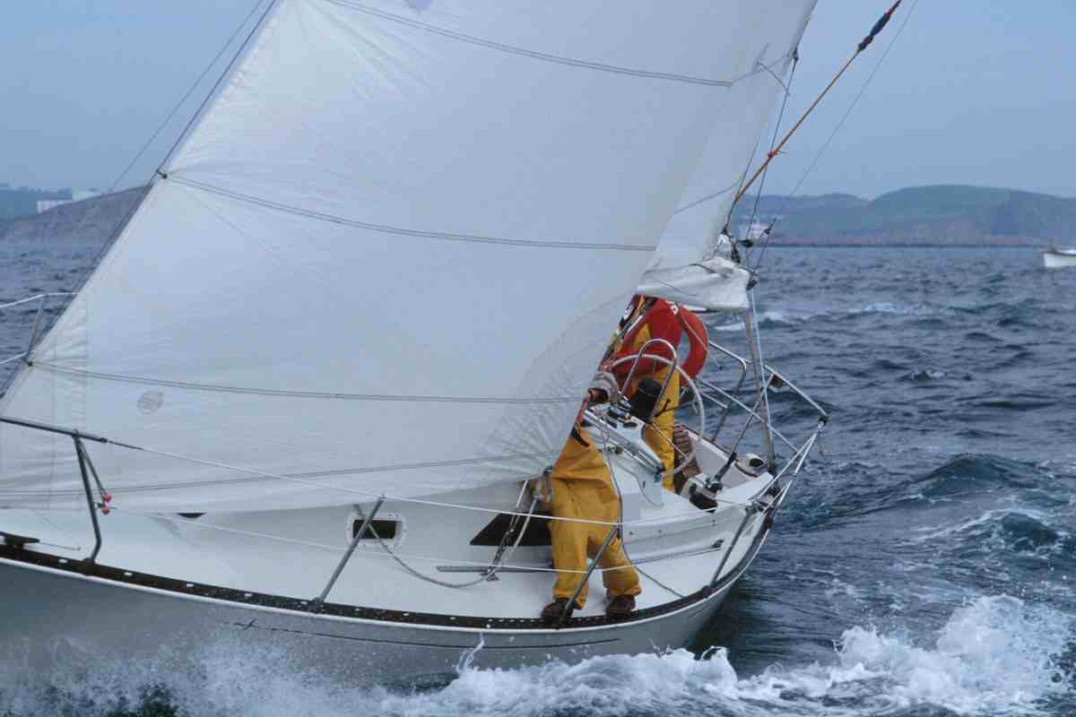 What Causes A Sailboat To Capsize?