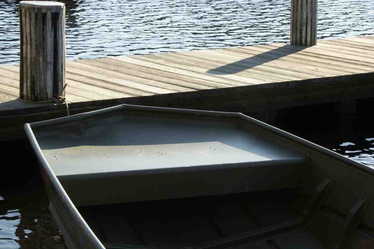 What Size Plywood Do I Use For A Jon Boat Deck?