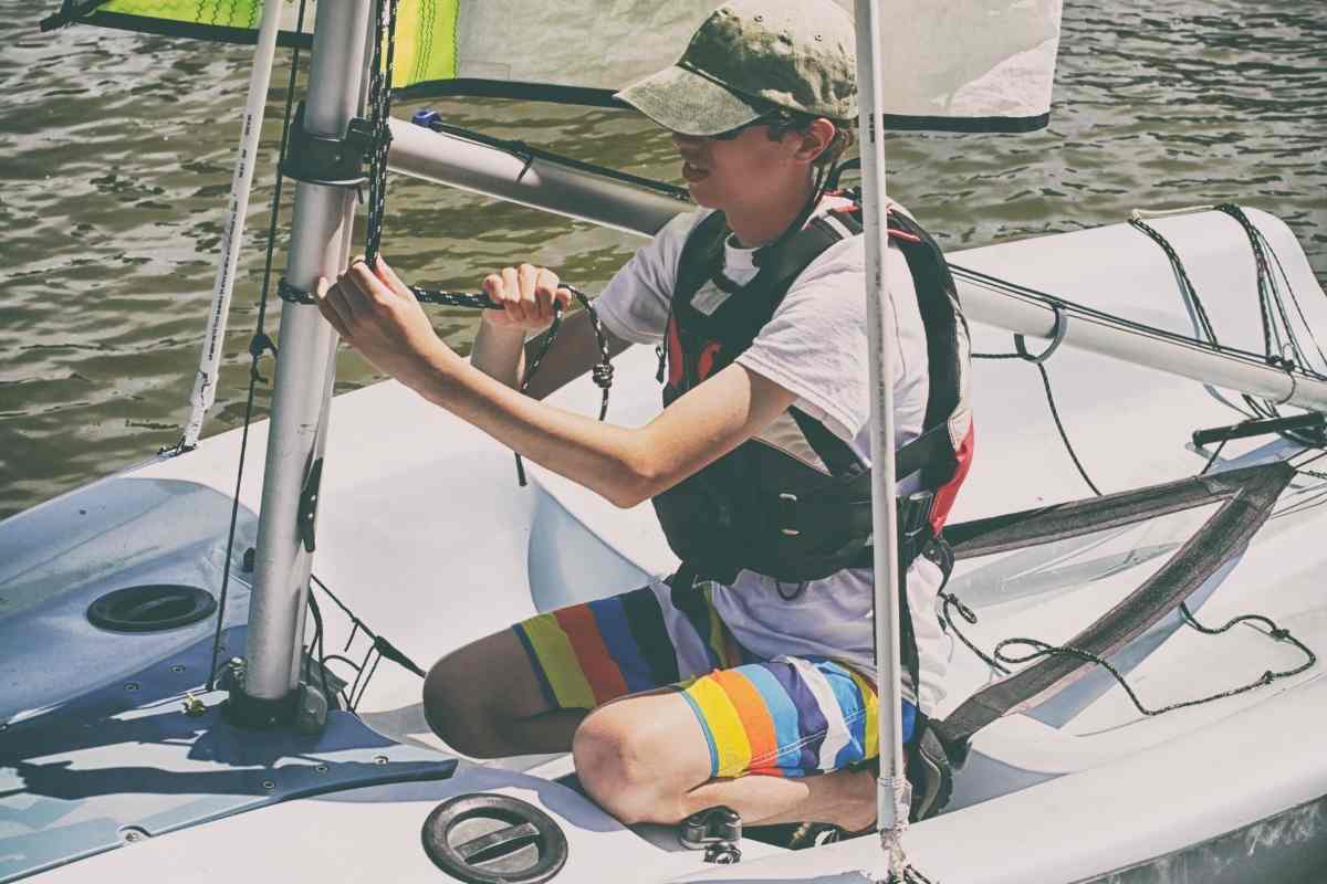 Can You Learn To Sail By Yourself?