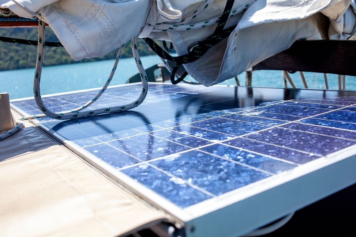 How to Choose the Best Solar Panels for Sailboats