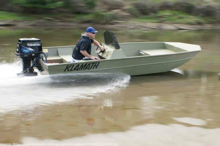 Why Buy a Flat Bottom Boat: Advantages and Uses