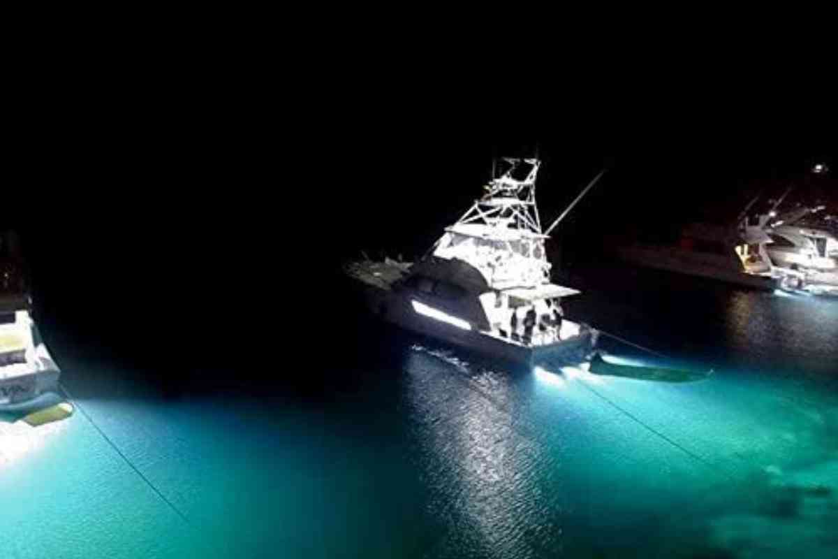 Where to Install Underwater Boat Lights: A Comprehensive Guide 3