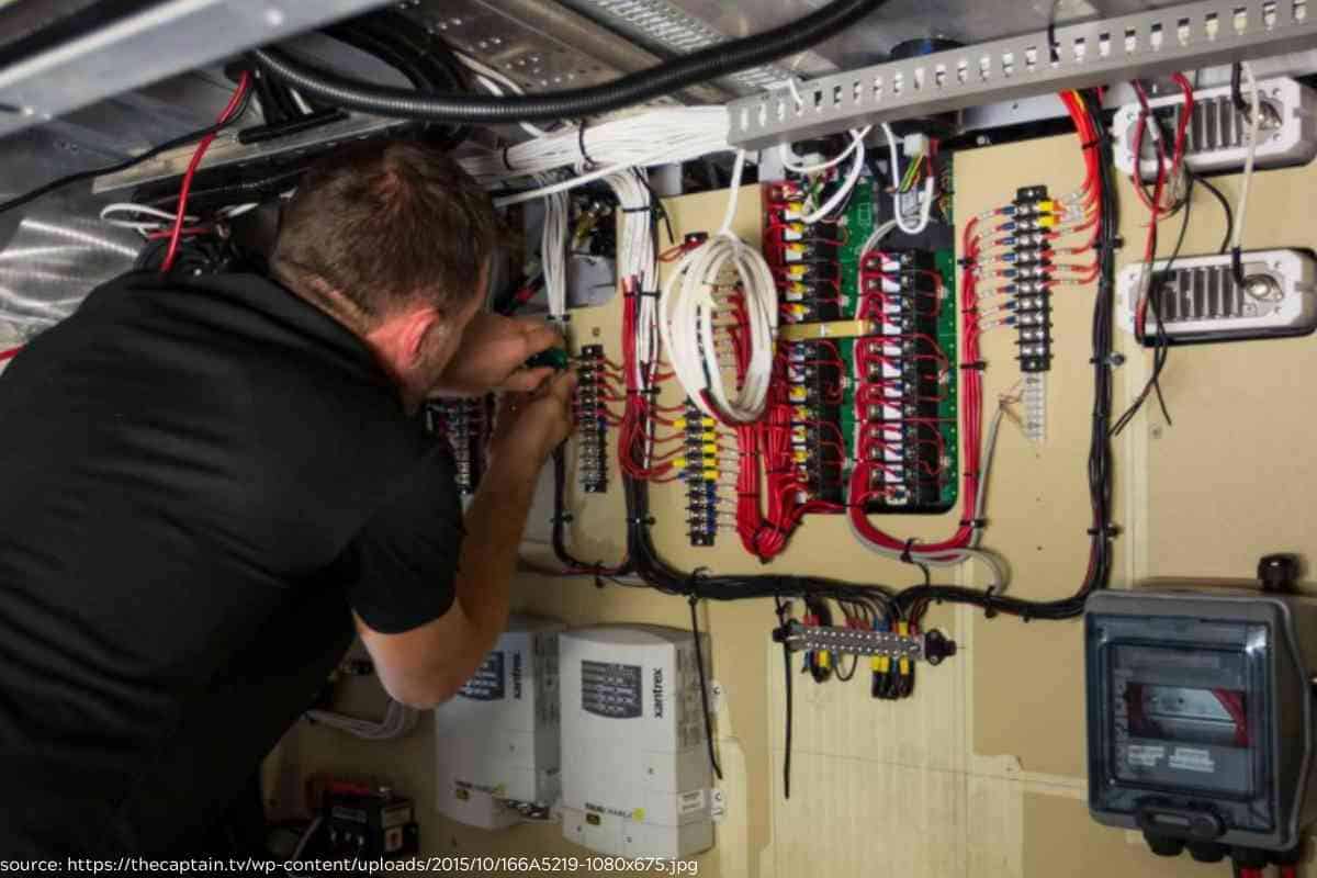 How to Troubleshoot Common Boat Electrical Issues 1