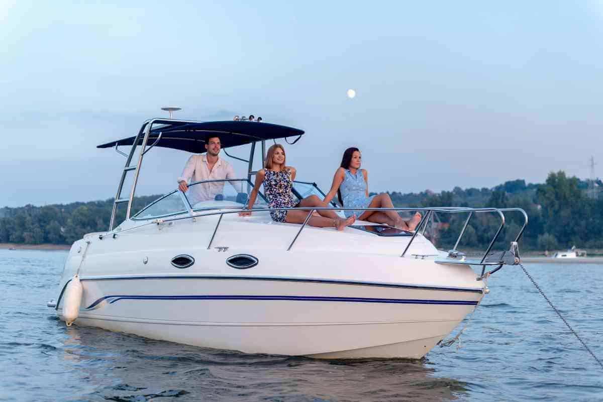 Do You Need A License To Boat In Florida? 3