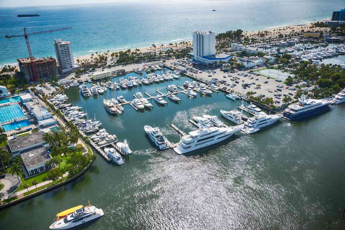 Best Liveaboard Marinas in Florida: 15 Top Picks for Boaters 14