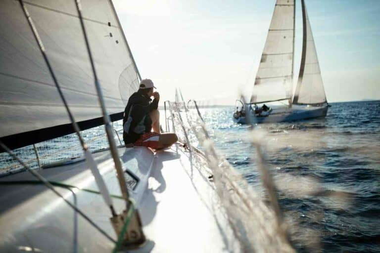 How Much Does It Cost to Rent a Sailboat? A Comprehensive Guide.
