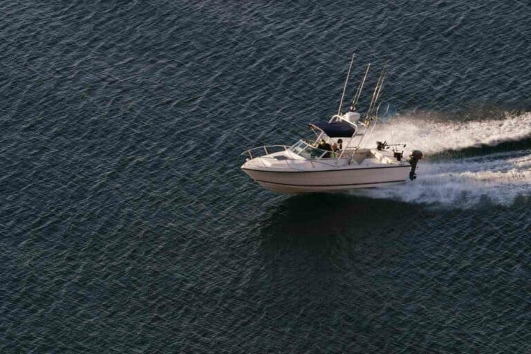 Recommended Boat Size for Lake Superior: Expert Advice for Safe and Enjoyable Boating